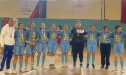 Salihli'nin Yıldız Kızları Manisa'da Şampiyonluk Sevinci Yaşadı