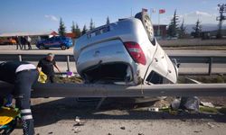 Samsun'da iki araç çarpıştı: 3 kişi yaralandı