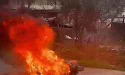 Seyir Halindeki Motor Araç Alev Alev Yandı