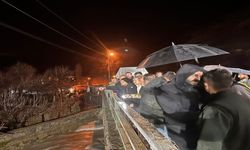 Şırnak Valisi Ekici, sel felaketinin yaşandığı bölgede: 'Devletimiz tüm kaynaklarıyla sahada'