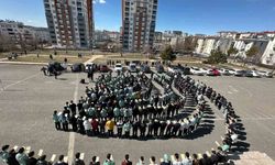 Sivas'ta 302 Genç Aynı Anda Kuran-ı Kerim'i Tamamladı