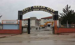 Suluova'da 40 Yıllık Okulun Yerine Mesleki Eğitim Merkezi İnşa Ediliyor