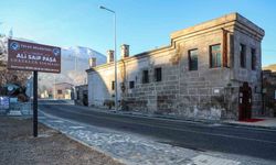 Talas'taki Tarihi Hamam Yoğun İlgi Görüyor