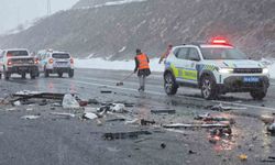 Tatvan'da meydana gelen korkunç kazada bir çift yaşamını yitirdi