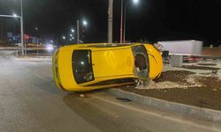 Ticari Taksi Orta Refüje Devrildi