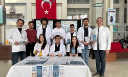 Tıp Fakültesi Öğrencileri, Antibiyotik Kullanımı Hakkında Bilgilendirme Yaptı