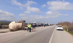 Tırın devrilmesi sonucu bir kişi yaralandı