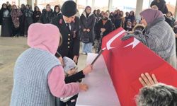 Trafik kazasında yaşamını yitiren uzman çavuş, askeri törenle defnedildi