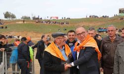 Turgutlu'da Deve Güreşleri Coşkusu Başlıyor