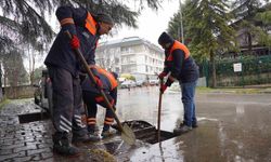Tuzla Belediyesi, Yağışlara Karşı 100 Çalışan ve 40 Araçla Aktif Mücadelede