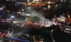 Tuzla'daki kuru yük gemisinde yangın: Çok sayıda ekip bölgeye gönderildi