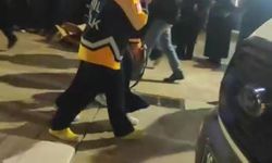 Ulu Camii'de kalabalık nedeniyle bir kadın bayıldı