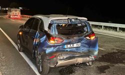 Uşak'ta TIR ile Araç Çarpışması: Aynı Aileden 4 Kişi Yaralandı