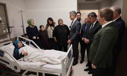 Vali Aydoğdu, hastaları ziyaret etti