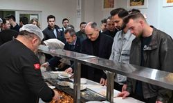 Vali Özkan, Manisa CBÜ Öğrencileriyle İftar Yemeğinde Buluştu