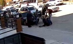 Yola aniden çıkan çocuklar araca çarptı