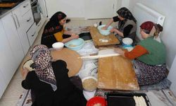 Yozgatlı Kadınlar Bayram İçin Bir Araya Geliyor, İmece ile Tatlı Hazırlıyorlar