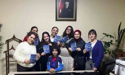 9 Yaşındaki Manisalı Öğrenci İlk Romanını Yayınladı