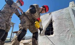 AFAD, jandarma komandolara kurtarma eğitimi düzenledi