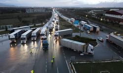 Ağır araçlara yasak: Yol kar nedeniyle kapalı