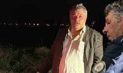 Alkollü sürücü, polisten kaçarken araçta yer seçmeye çalıştı