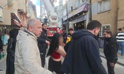 Alkolün etkisindeki kadın, polisi zor durumda bıraktı