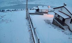 Ankara'nın yüksek kesimleri ve çevre ilçeleri karla kaplandı