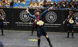 Aydın'da Renkli Halk Oyunları Şöleni Düzenlendi