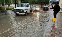 Aydın'da Sağanak Yağış: Efeler'de Metrekareye 24,5 Kilogram Düştü