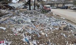 Baksan Sanayi Sitesi'nde atıklar çevreyi tehdit ediyor