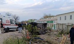 Bandırma'da otomobil takla attı, sürücü yaralandı