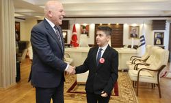 Başkan Sekmen; 'Gözbebeğimiz, geleceğimizin teminatı çocuklar'