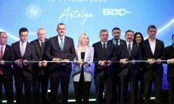 Batı Akdeniz Kariyer Fuarı açılışını yaptı