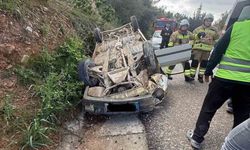 Belen'de otomobil devrildi: 2 yaralı