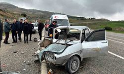 Besni'de iki otomobil çarpıştı: 1 yaralı