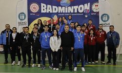 BEUN Badminton Takımı UNİLİG'de Şampiyon Oldu