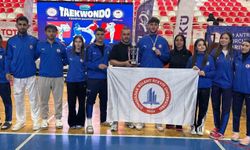BEUN, Tekvando Şampiyonası'ndan Altın Madalya ve Takım Kupası ile Döndü
