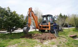 Bilecik Belediyesine hibe edilen kazıcı kepçe okulda ilk kez kullanıldı