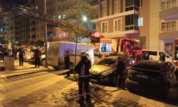 Çakmakla oynarken yangın çıkardı