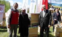 Çanakkale'de orman yangınlarından etkilenen arıcılara 2 bin kovan dağıtımı yapıldı