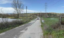 Çanakkale'de sel nedeniyle kapalı olan köy yolu yeniden trafiğe açıldı