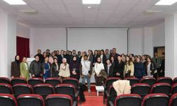 Dr. Ferhat Damkacı, öğrencilerle sağlık kariyeri üzerine deneyimlerini paylaştı