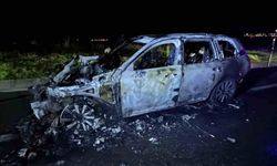 Duman çıkan jip alevlere kapıldı