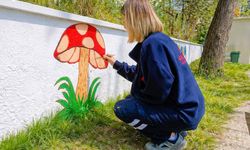 Efeler'de parklar daha canlı hale geliyor