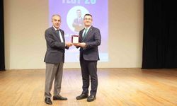 Ege Üniversitesi'nde veri bilimi ve teknoloji zirvesi yapıldı