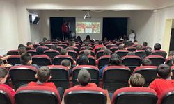 Eğitim Fakültesi Otizm Farkındalığına Destek Verdi