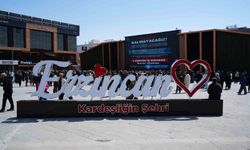 Eğitimciler Erzincan'da şiddeti protesto etti