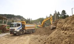 Elmalı Mahallesi yolu modern asfaltla yenileniyor