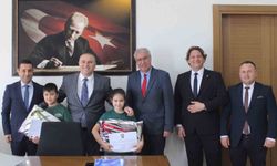 En Fazla Kitap Okuyan Öğrencilere Teşekkür Belgeleri Dağıtıldı