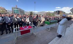 Erzincan'da hayatını kaybedenler için gıyabi cenaze namazı kılındı